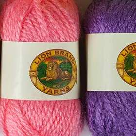 Photo of 'Bonbons Acrylic' yarn
