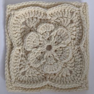 Blossom crochet square from Granny Square Patchwork