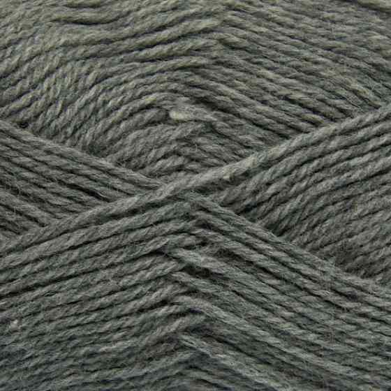 Photo of 'Virgin Wool Deluxe' yarn