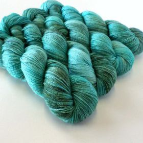 Photo of 'Lustrous' yarn
