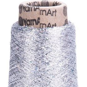 Photo of 'Paillettes' yarn